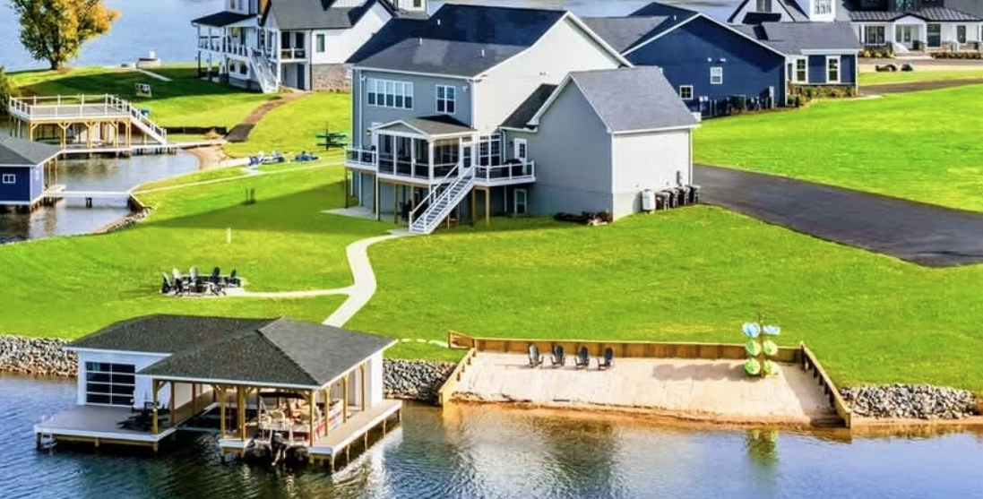 Private Pointe near Lake Anna, Virginia